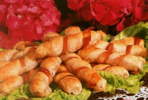 Φλογέρες με Λουκάνικα Βέφα Αλεξιάδου