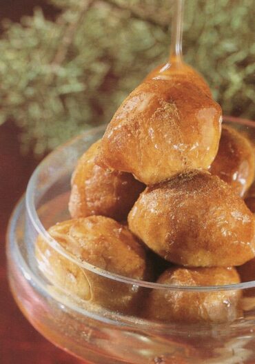 Λουκουμάδες Παραδοσιακοί με μέλι Βέφα Αλεξιάδου