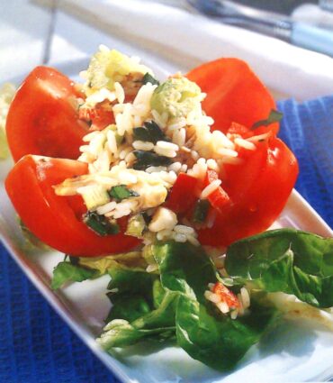 Τονοσαλάτα σε κούπες Ντομάτας Βέφα Αλεξιάδου