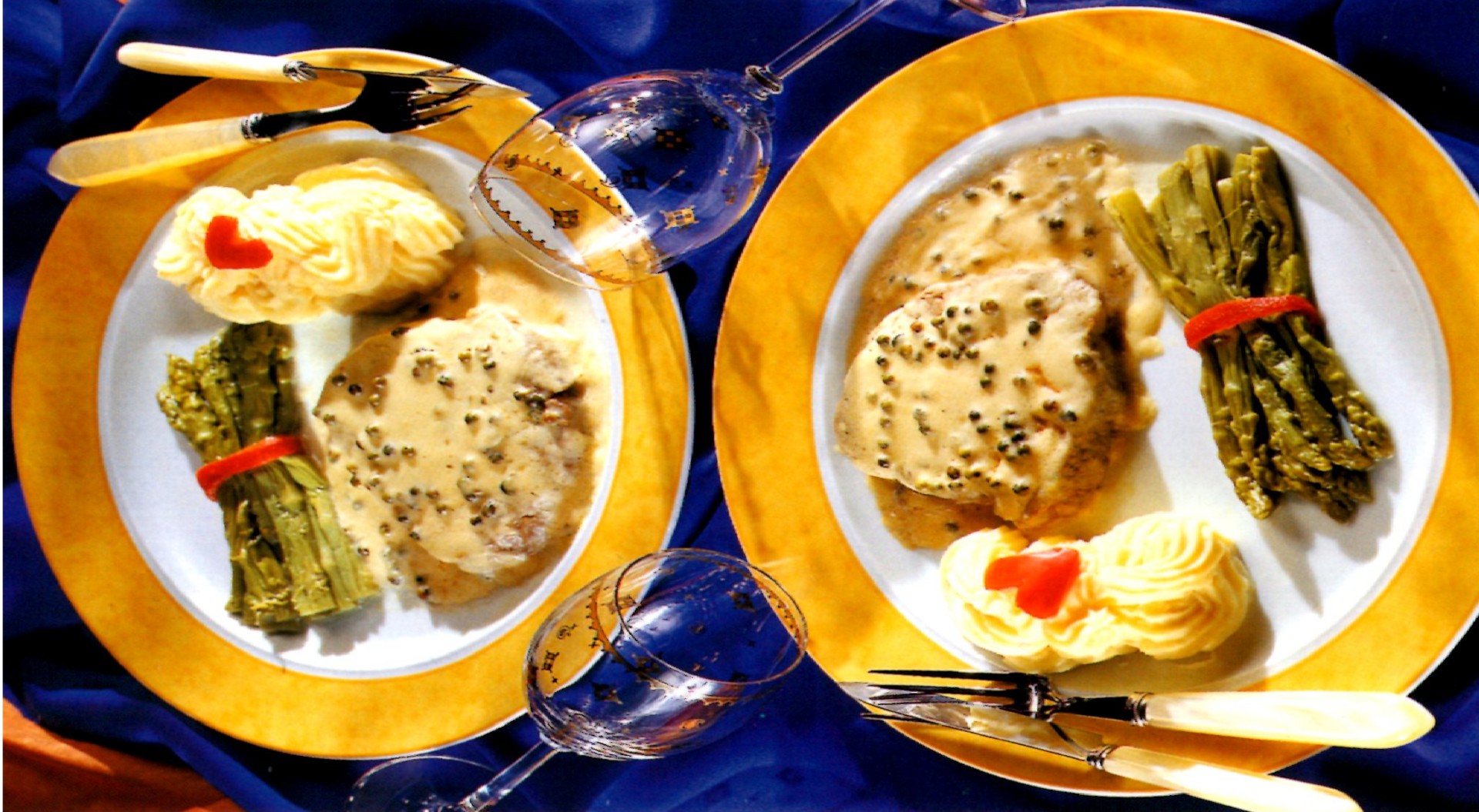 Φιλέτο Πιπεράτο με Σπαράγγια & Πουρέ Πατάτας Βέφα Αλεξιάδου